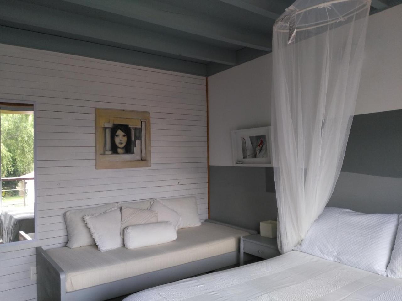 La Pedrasanta Hotel ลาเปเดรรา ภายนอก รูปภาพ
